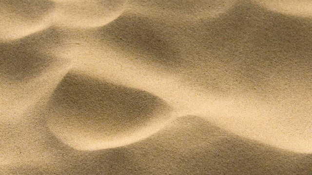 Sand dune small amount side free wallpaper - medium preview image