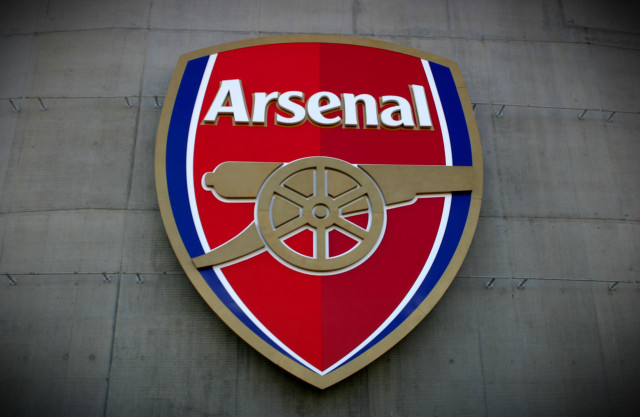Red blue shield arsenal logo free wallpaper - medium preview image