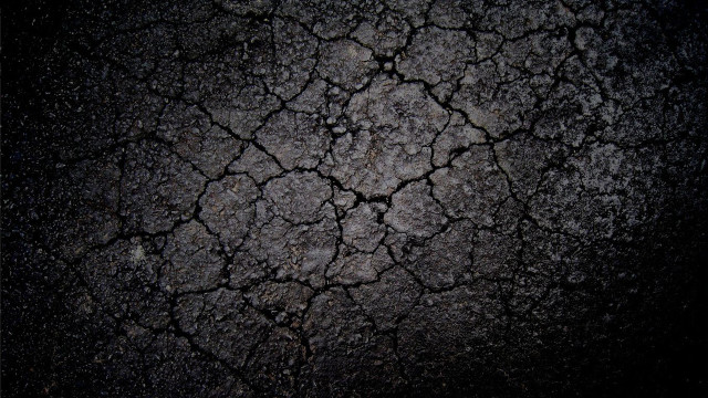 Cracked surface black white texture free wallpaper - medium preview image