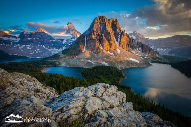 Mountain range lake background scenery free wallpaper - medium preview image
