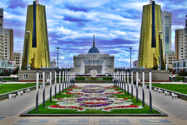 Large building flowers tall buildings free wallpaper - medium preview image