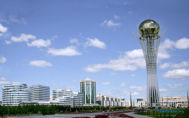 Tall tower clock city park free wallpaper - medium preview image