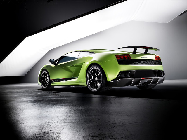 Green sports car dark room #9 free wallpaper - medium preview image