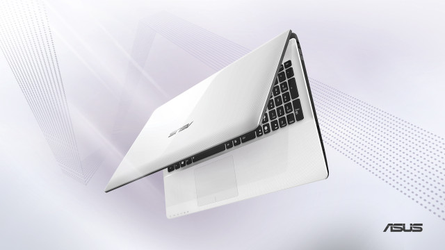 Laptop white keyboard white background free wallpaper - medium preview image