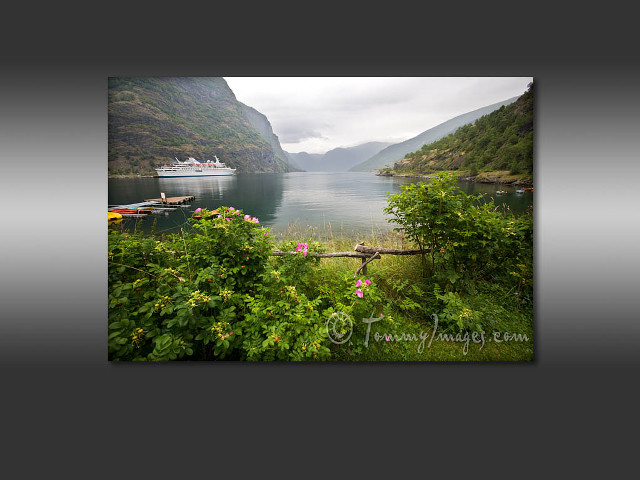 Boat bay mountains trees cloudy free wallpaper - medium preview image