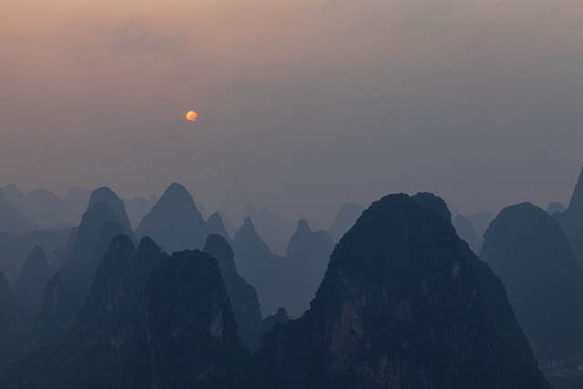 Mountain range sunset hazy sky #2 free wallpaper - medium preview image