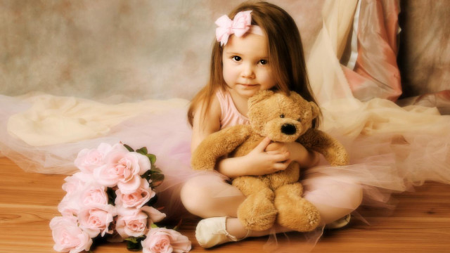 Little girl teddy bear flowers free wallpaper - medium preview image