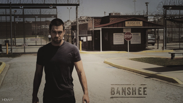 Man walking street stop sign free wallpaper - medium preview image