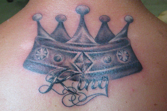 Crown tattoo name back shoulder free wallpaper - medium preview image