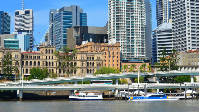 Bridge river boat city tall #2 free wallpaper - medium preview image