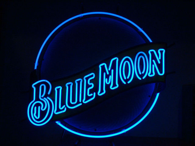 Neon sign blue moon circle free wallpaper - medium preview image
