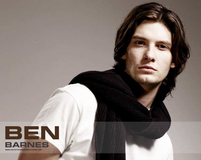 Ben thompson hood scarf white free wallpaper - medium preview image