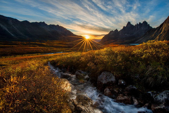 Stream lush green valley sunset free wallpaper - medium preview image