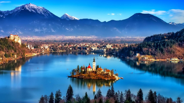 Small island lake mountains trees free wallpaper - medium preview image