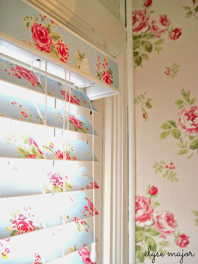 Window flowered blind window sill free wallpaper - medium preview image