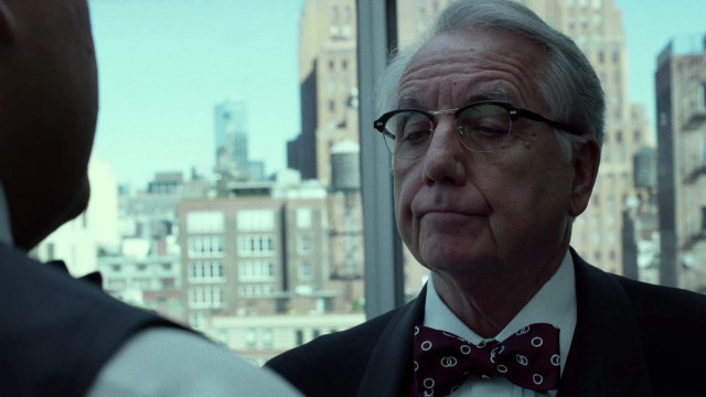 Man suit bowtie portrait city free wallpaper - medium preview image