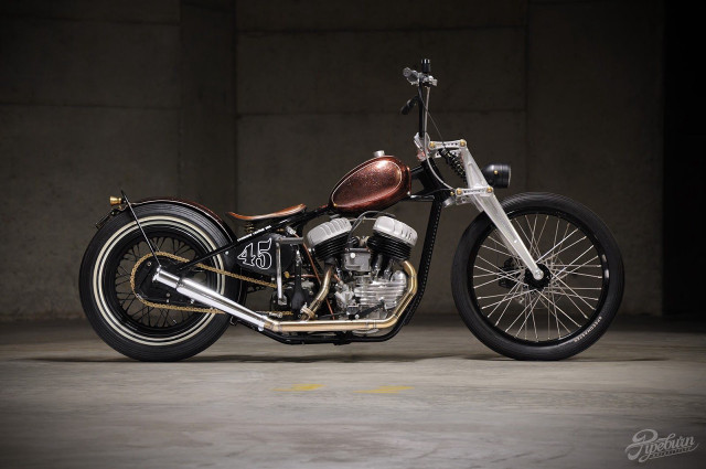 Motorcycle garage black background brown free wallpaper - medium preview image