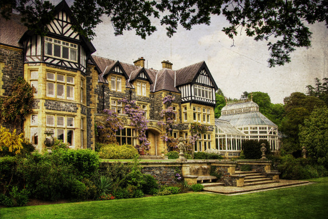 Large house garden glass house free wallpaper - medium preview image