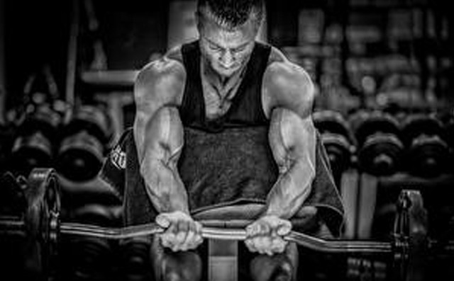 Man bench press barbell gym free wallpaper - medium preview image