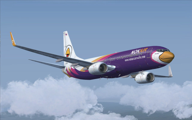Jetliner flying blue sky clouds #20 free wallpaper - medium preview image
