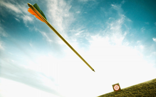 Yellow arrow flying field target free wallpaper - medium preview image