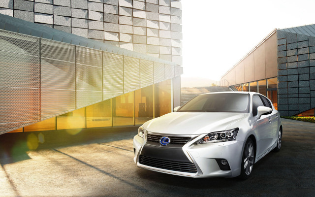 White car yellow wall brick free wallpaper - medium preview image