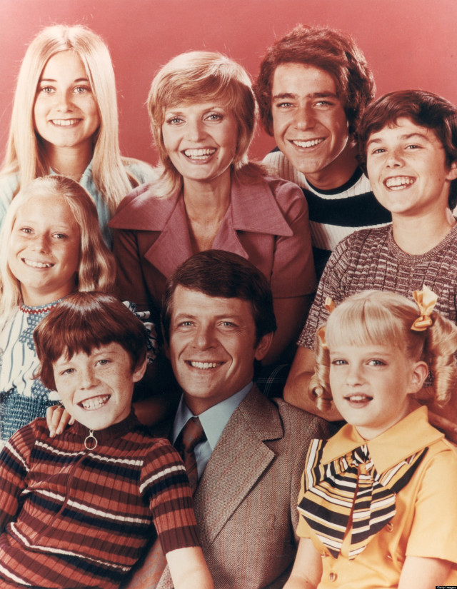 Family photo booth magazine cover free wallpaper - medium preview image