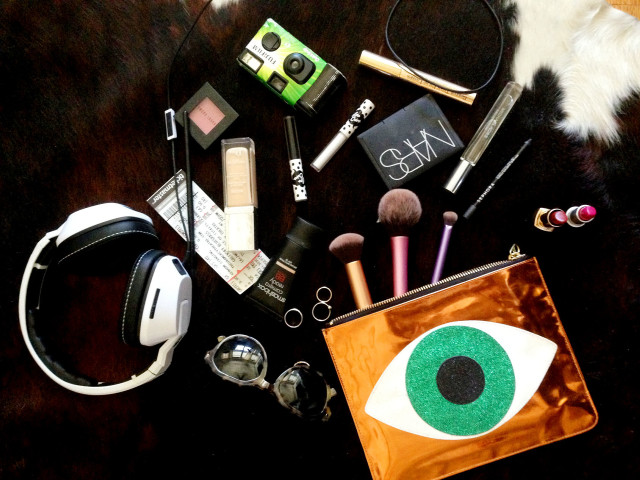 Makeup table items top view free wallpaper - medium preview image