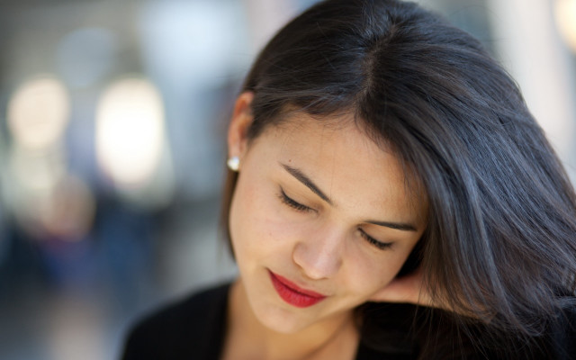 Woman red lipstick cell phone free wallpaper - medium preview image