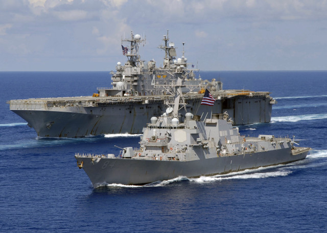 Large ships ocean one larger free wallpaper - medium preview image