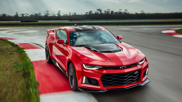 Red chevrolet camaro track sunbeam free wallpaper - medium preview image