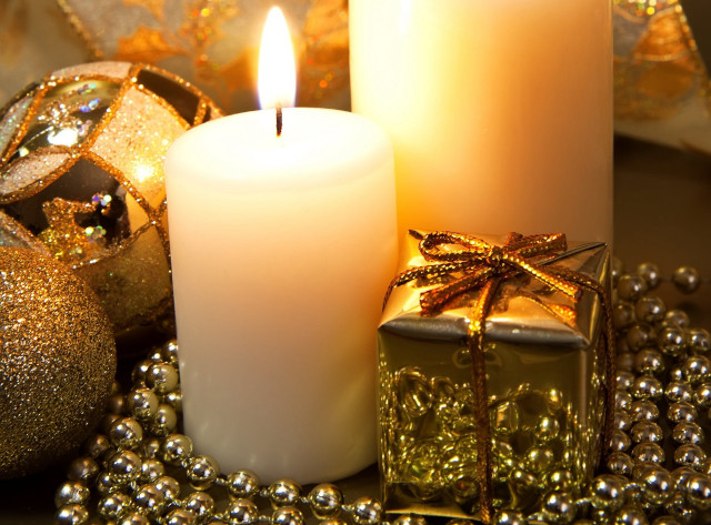 Candle gift table ornaments gold free wallpaper - medium preview image