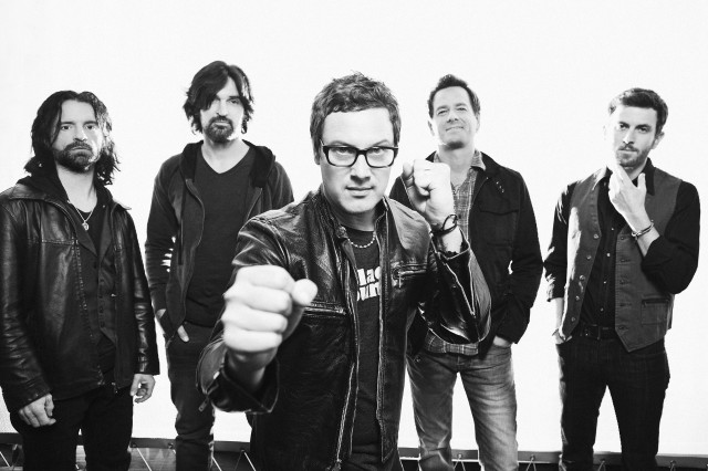 Men camera thumbs up group free wallpaper - medium preview image