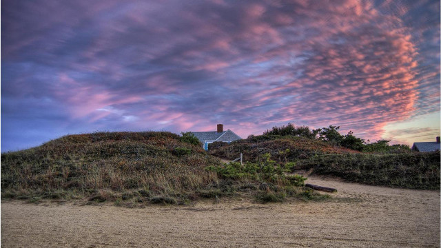 House hill pink sky clouds free wallpaper - medium preview image