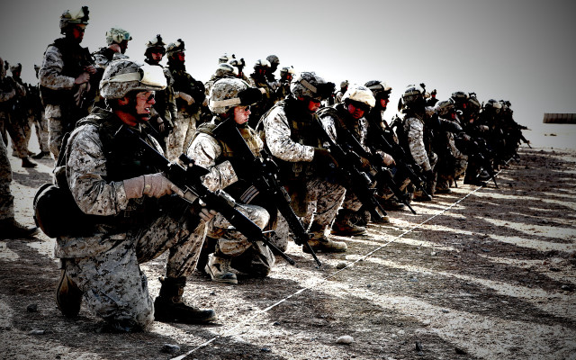 Soldiers guns helmets group army free wallpaper - medium preview image