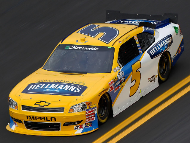 Yellow car race track number free wallpaper - medium preview image