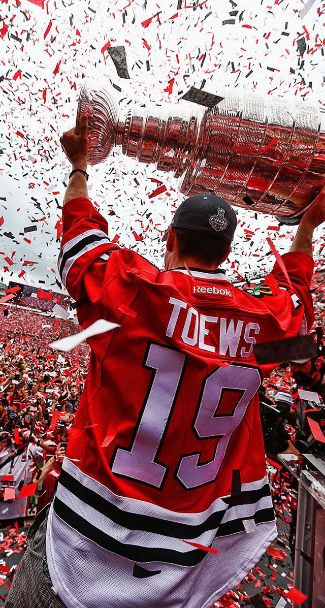 Hockey player trophy confetti crowd free wallpaper - medium preview image