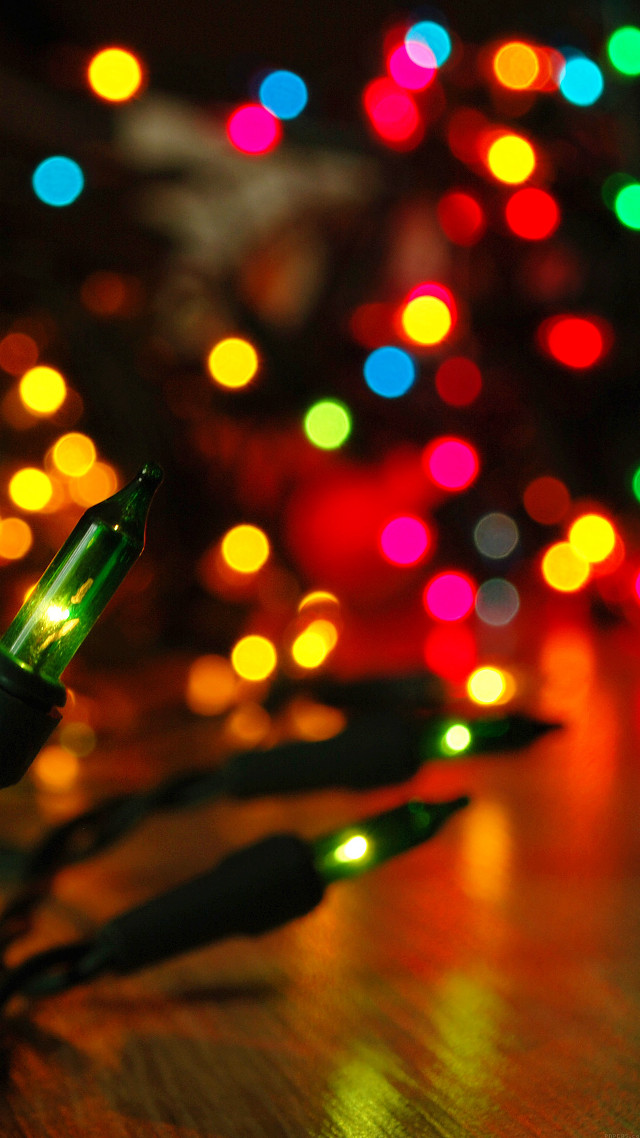Close up light table blurry #2 free wallpaper - medium preview image