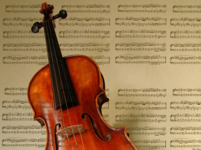 Violin table sheet music wallpapered free wallpaper - medium preview image