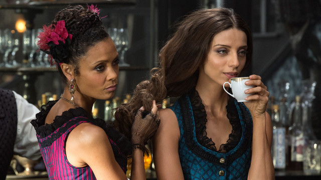 Women coffee bar restaurant friends free wallpaper - medium preview image