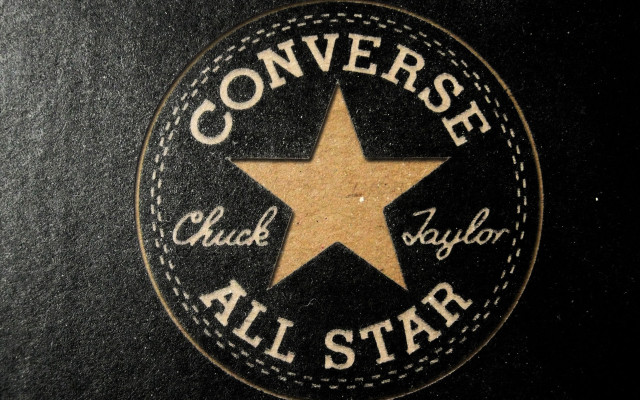 Converse star logo black white free wallpaper - medium preview image