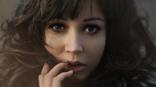 Elina karimova longhair furcoat posing free wallpaper - medium preview image