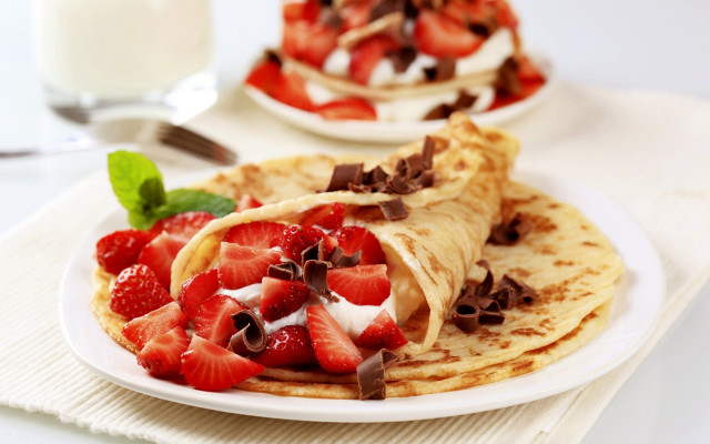 Strawberries chocolate chips plate food free wallpaper - medium preview image