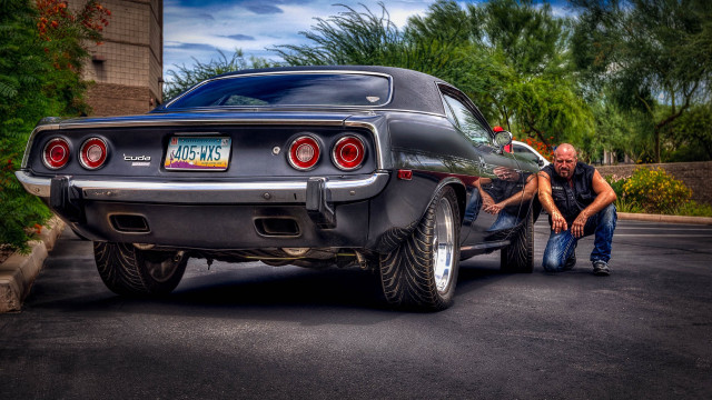 Man fixing car street another free wallpaper - medium preview image
