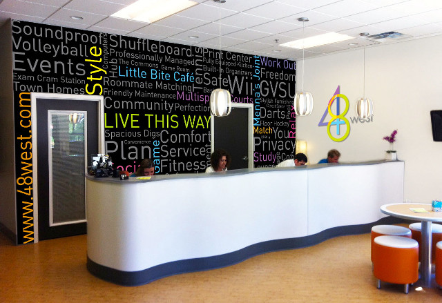 Reception white counter black white free wallpaper - medium preview image