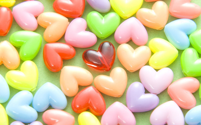 Heart shaped candy table green free wallpaper - medium preview image