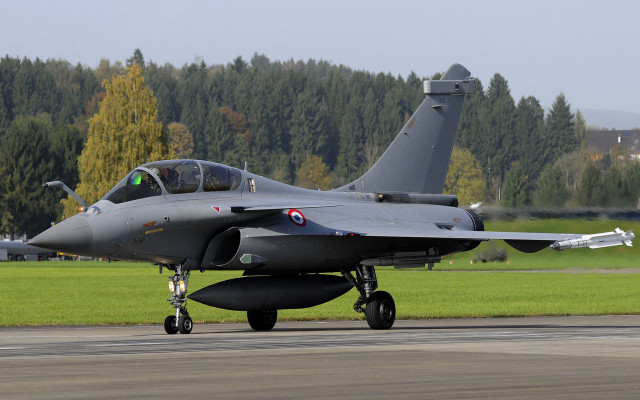 Fighterjet runway forest grass sunny free wallpaper - medium preview image