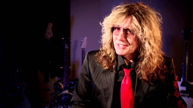 Man long hair red tie free wallpaper - medium preview image
