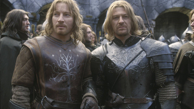 Men armor crowd stone building free wallpaper - medium preview image