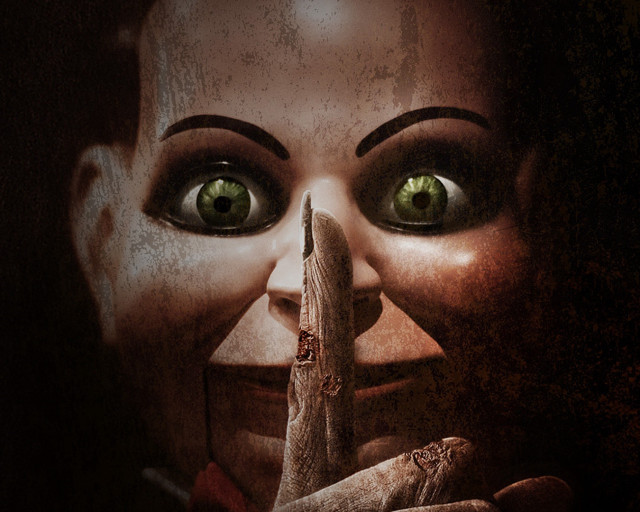 Creepy woman holding banana green free wallpaper - medium preview image